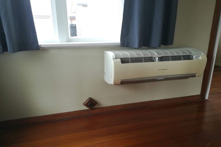 Photo of property in 20 Middleton Road, Upper Riccarton, Christchurch, 8041