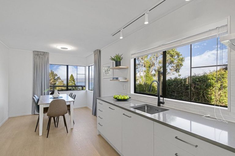 Photo of property in 2/60 Rangatira Road, Beach Haven, Auckland, 0626