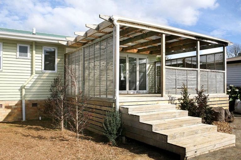 Photo of property in 6 Birdwood Road, Pukekohe, 2120