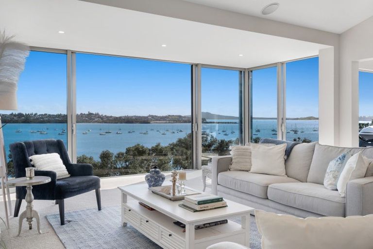 Photo of property in 26 Falstaff Place, Half Moon Bay, Auckland, 2012