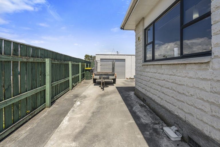 Photo of property in 7 Douglas Street, Levin, 5510