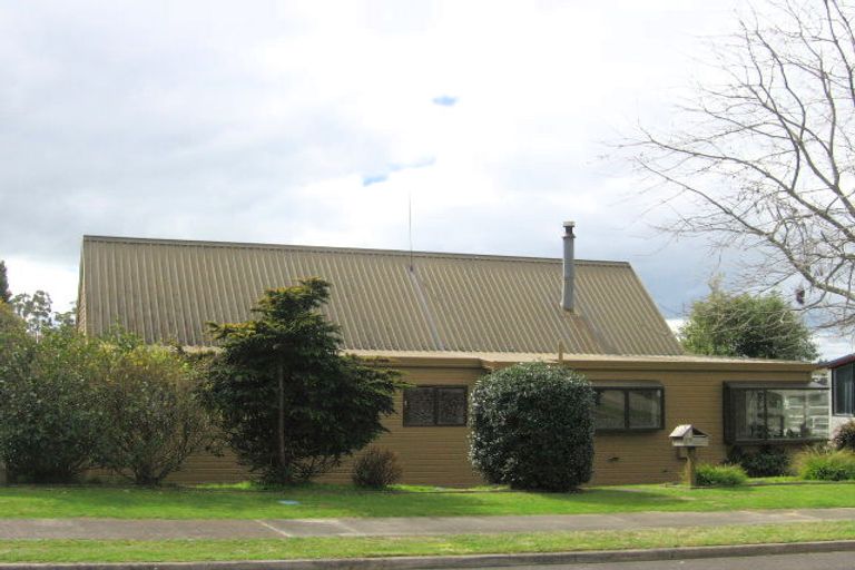 Photo of property in 19 Bellfield Place, Bethlehem, Tauranga, 3110