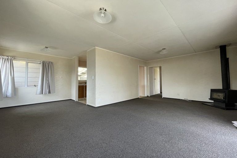 Photo of property in 8a Hilton Grove, Kelvin Grove, Palmerston North, 4414