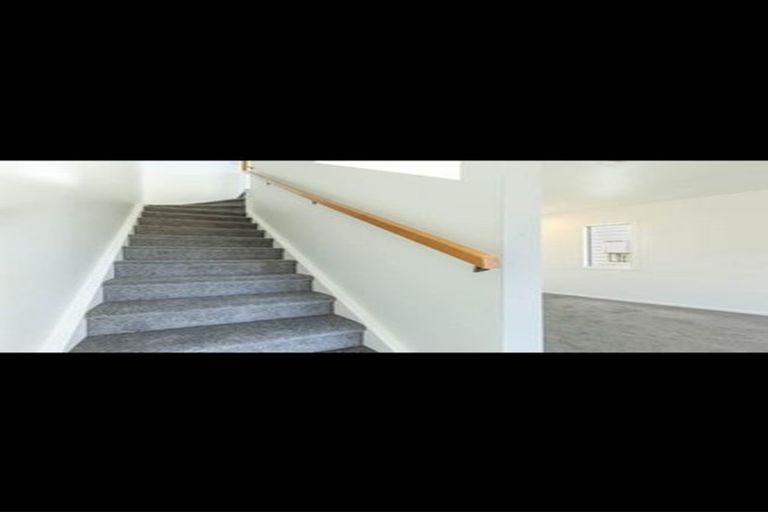 Photo of property in 7/6 John Jennings Drive, Oteha, Auckland, 0632