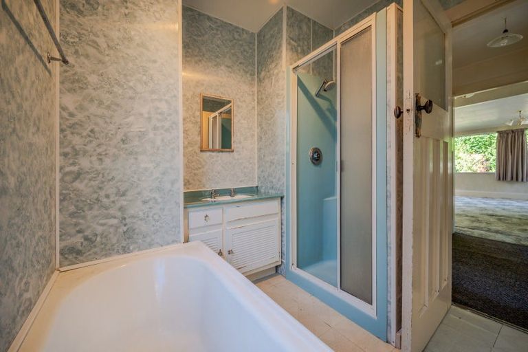 Photo of property in 4512 Christchurch Akaroa Road, Little River, 7591