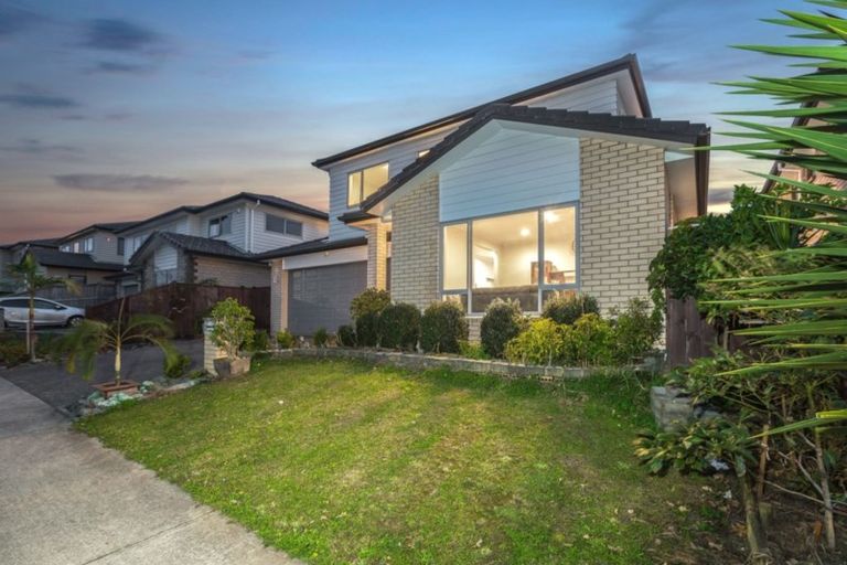 Photo of property in 42 Arranmore Drive, Flat Bush, Auckland, 2019