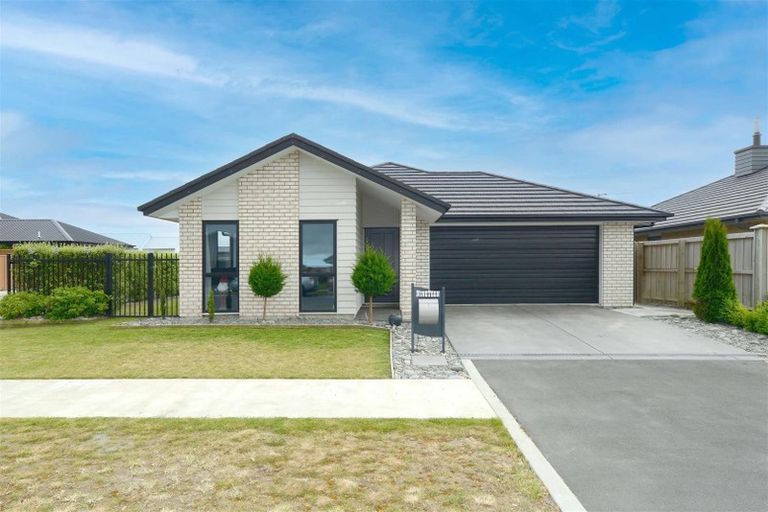 Photo of property in 19 Philippa Drive, Rolleston, 7615