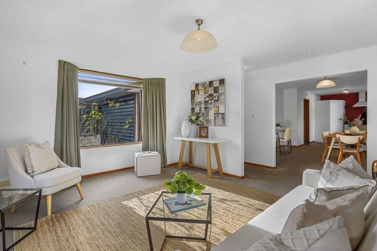 Photo of property in 2/7 Torvill And Dean Lane, Cashmere, Christchurch, 8022