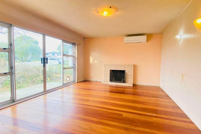 Photo of property in 20 Armagh Road, Blockhouse Bay, Auckland, 0600