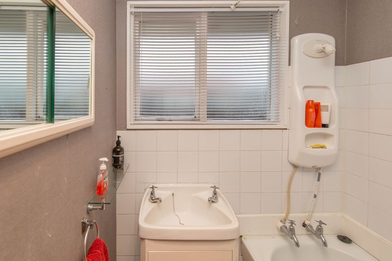 Photo of property in 25 Maces Road, Bromley, Christchurch, 8062