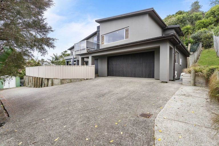 Photo of property in 73 Waldorf Crescent, Orewa, 0931