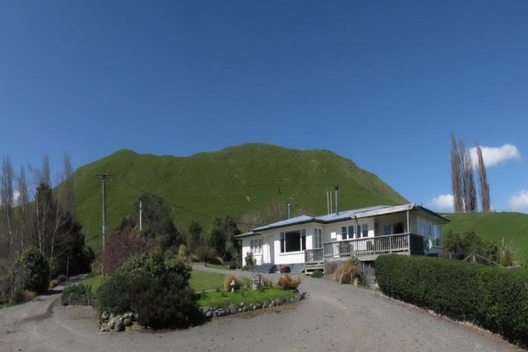 Photo of property in 71 Pukeokahu Road, Taoroa Junction, Taihape, 4793