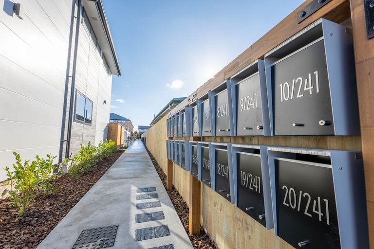 Photo of property in 14/241 Lincoln Road, Addington, Christchurch, 8024