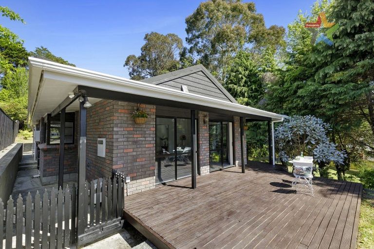 Photo of property in 24 Kennedy Grove, Stokes Valley, Lower Hutt, 5019