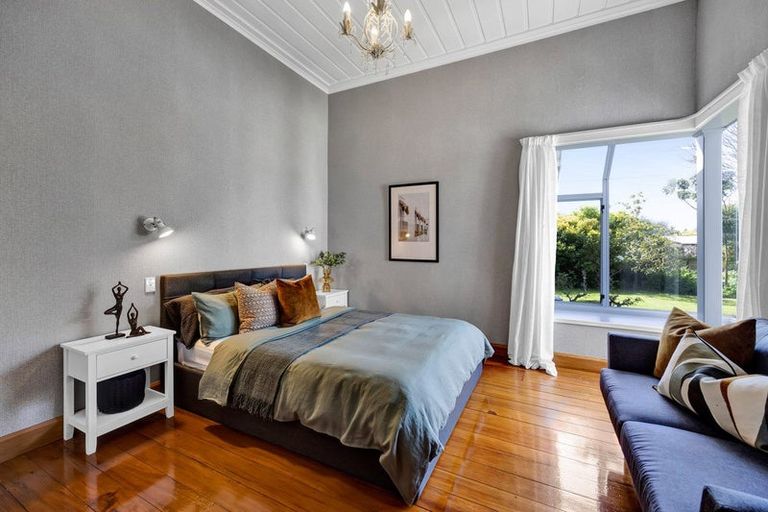 Photo of property in 44 Upjohn Street, Brooklands, New Plymouth, 4310