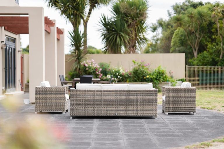 Photo of property in 114 Rutherford Drive, Waikanae Beach, Waikanae, 5036