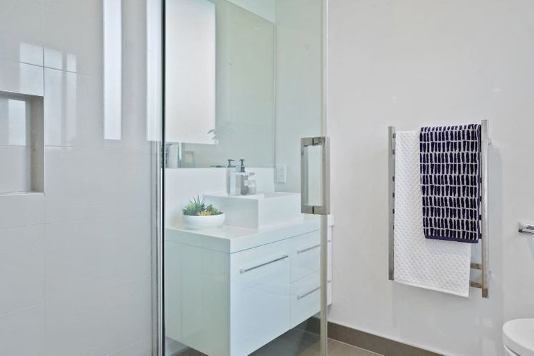 Photo of property in 98 Hamilton Avenue, Ilam, Christchurch, 8041