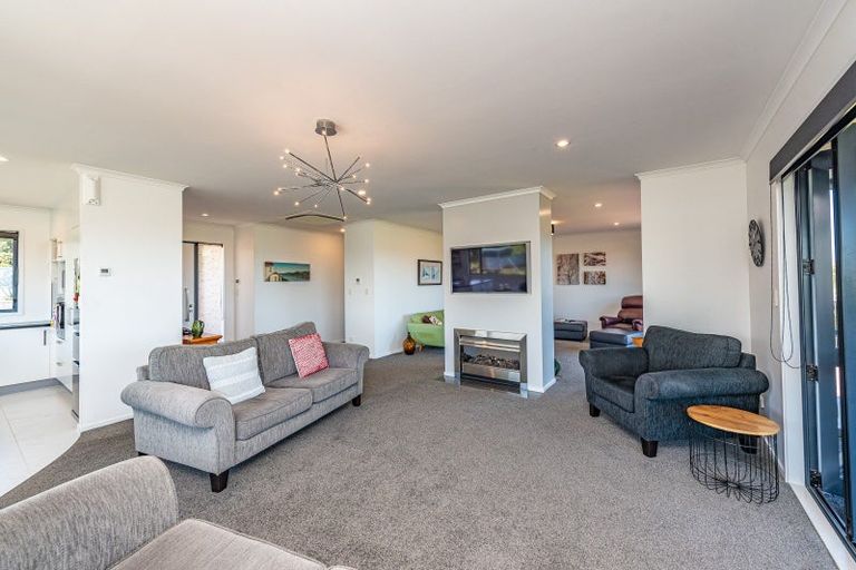 Photo of property in 12 Windsor Terrace, Durie Hill, Whanganui, 4500