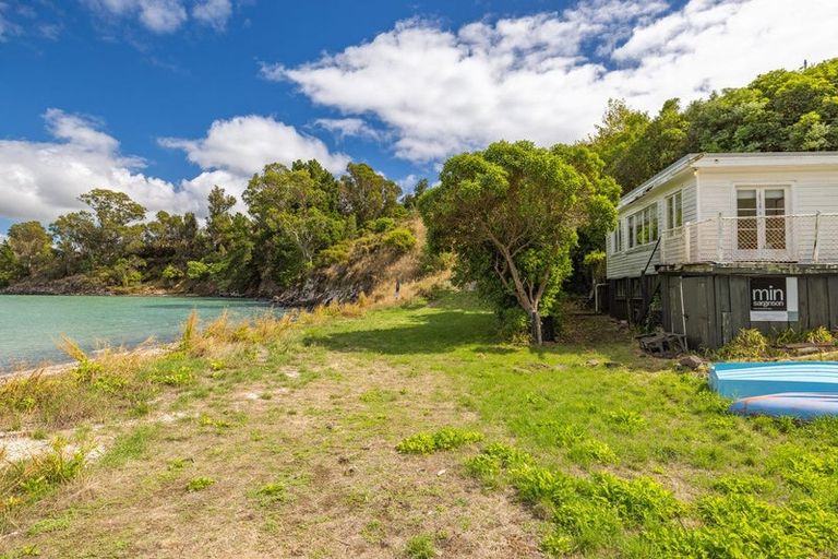 Photo of property in 20 Te Wharau Lane, Charteris Bay, Governors Bay, 8971