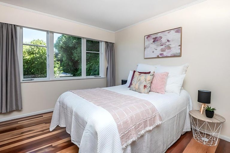 Photo of property in 26 Arapiko Street, Johnsonville, Wellington, 6037