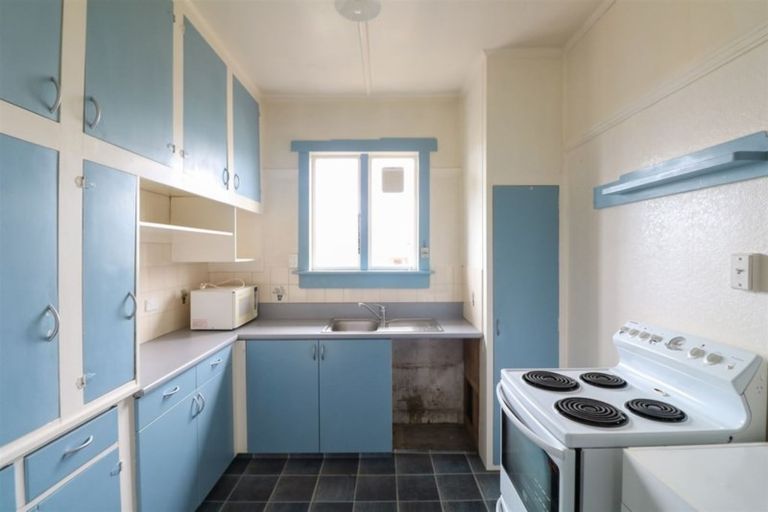 Photo of property in 35 Oxford Street, West End, Timaru, 7910