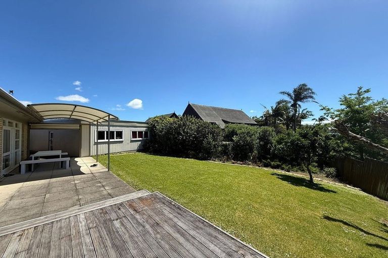Photo of property in 7 Sanctuary Point, Sunnyhills, Auckland, 2010