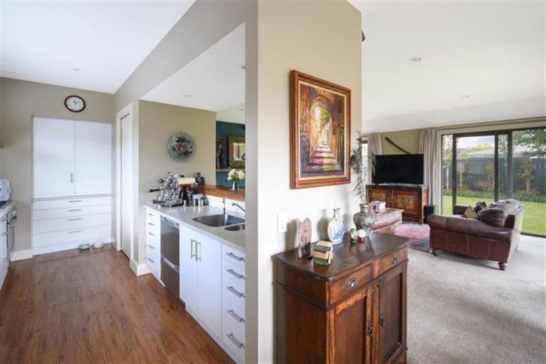 Photo of property in 12 Kura Place, Mosgiel, 9024