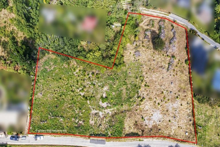 Photo of property in 9 Harmans Road, Lyttelton, 8082