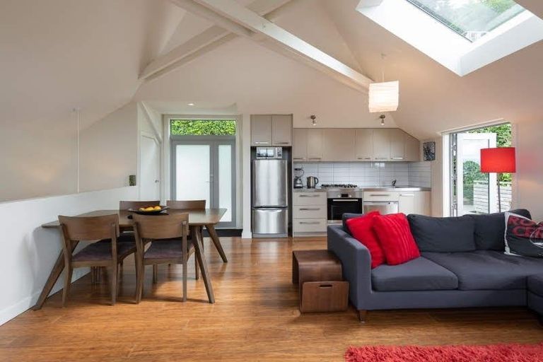 Photo of property in 1/26 Orangi Kaupapa Road, Northland, Wellington, 6012