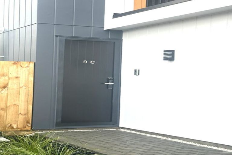 Photo of property in 9c Liam Place, Half Moon Bay, Auckland, 2012
