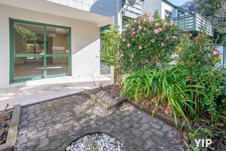 Photo of property in 1 Kim Street, Khandallah, Wellington, 6035