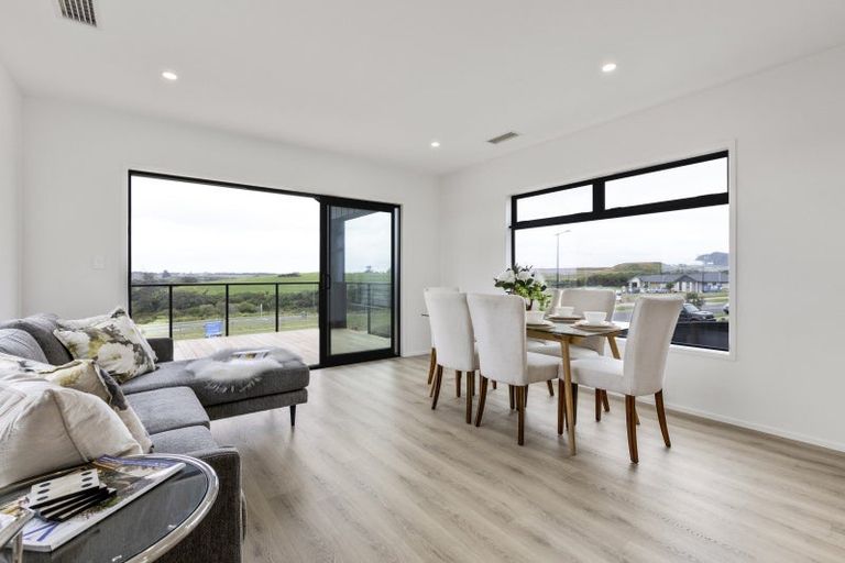 Photo of property in 5 Nola Avenue, Glenbrook, 2681