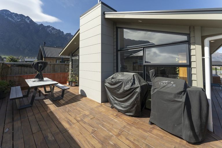 Photo of property in 72 Jack Hanley Drive, Jacks Point, Queenstown, 9371