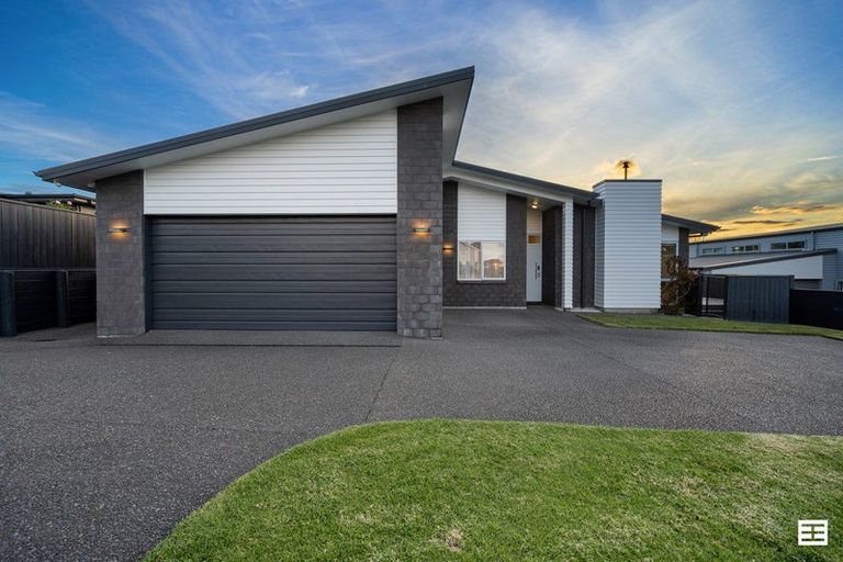 Photo of property in 11 Inlet Views, Bethlehem, Tauranga, 3110