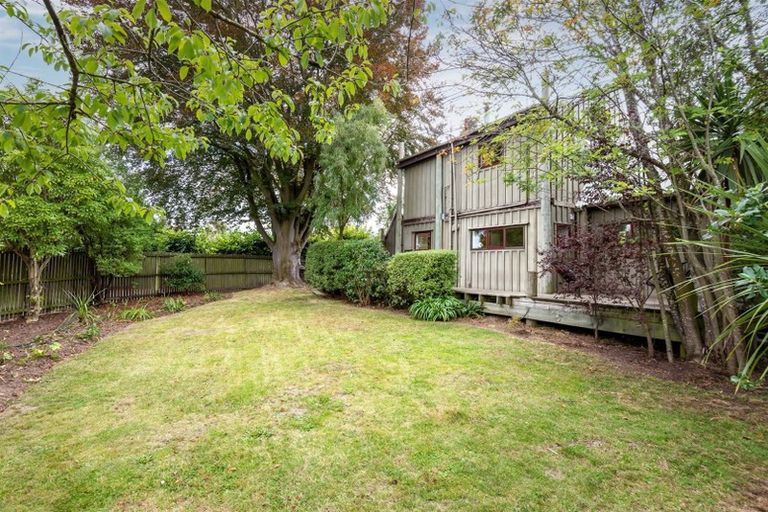 Photo of property in 198 Riverlaw Terrace, Saint Martins, Christchurch, 8022