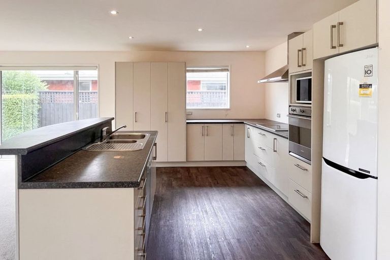 Photo of property in 157a Waimairi Road, Ilam, Christchurch, 8041