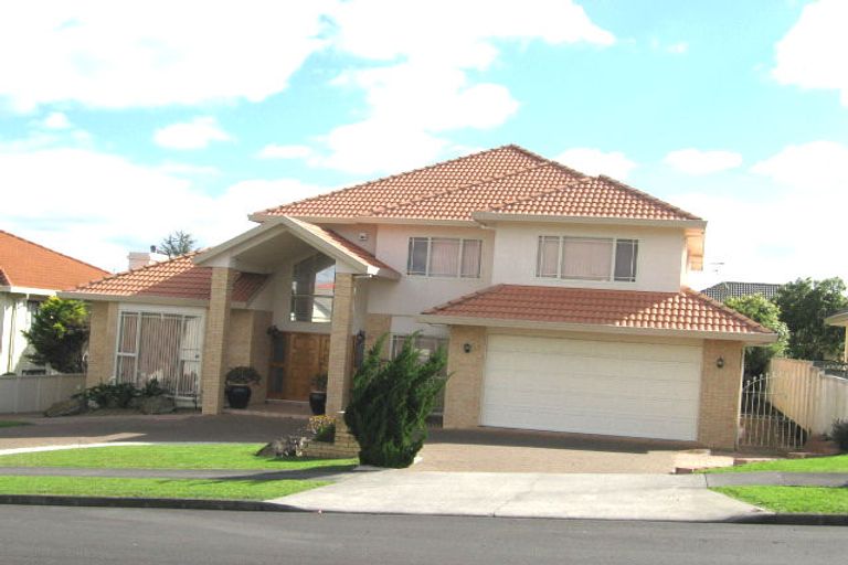 Photo of property in 10 Chale Place, Somerville, Auckland, 2014