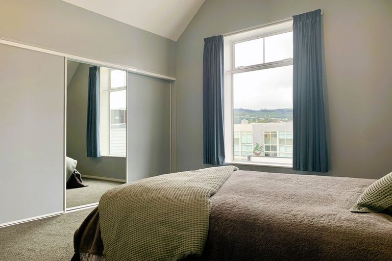 Photo of property in Victoria Villas, 45/35 Pirie Street, Mount Victoria, Wellington, 6011