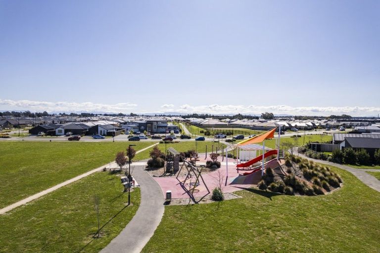 Photo of property in 66 Broadway Parade, Rolleston, 7615