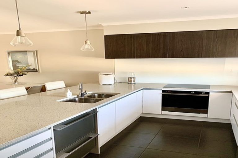 Photo of property in 215 Hobsonville Point Road, Hobsonville, Auckland, 0616