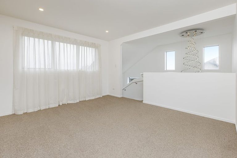 Photo of property in 22 Waitahu Rise, Pukekohe, 2120