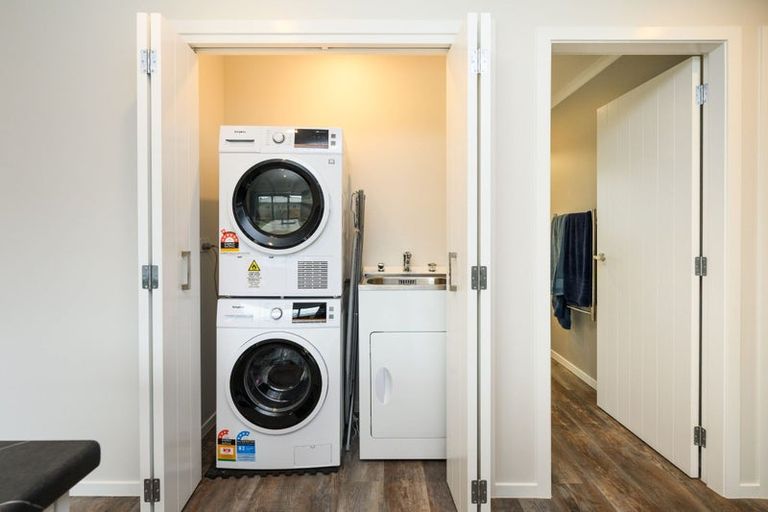 Photo of property in 12a Norwich Place, Awapuni, Palmerston North, 4412