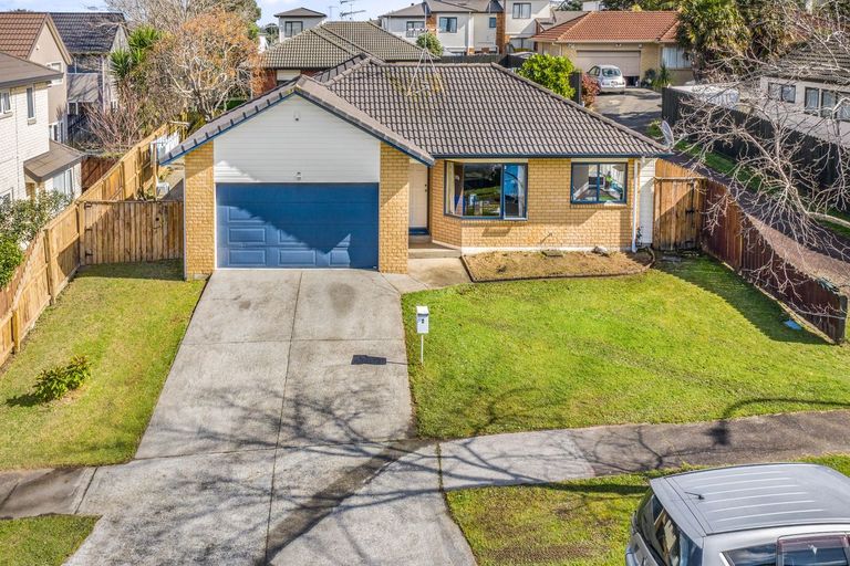 Photo of property in 4 Senator Drive, Manurewa, Auckland, 2105