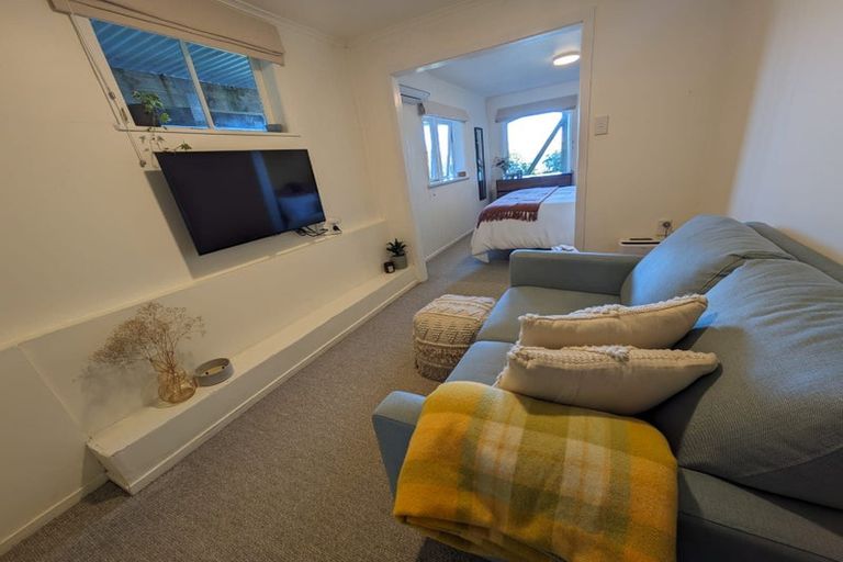 Photo of property in 6 Gordon Road, Plimmerton, Porirua, 5026