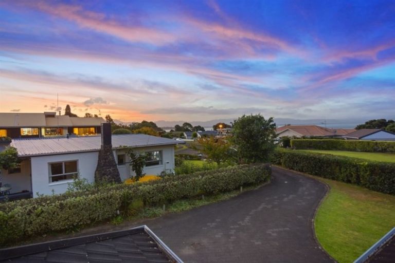 Photo of property in 22 Myrtle Drive, Omokoroa, 3114