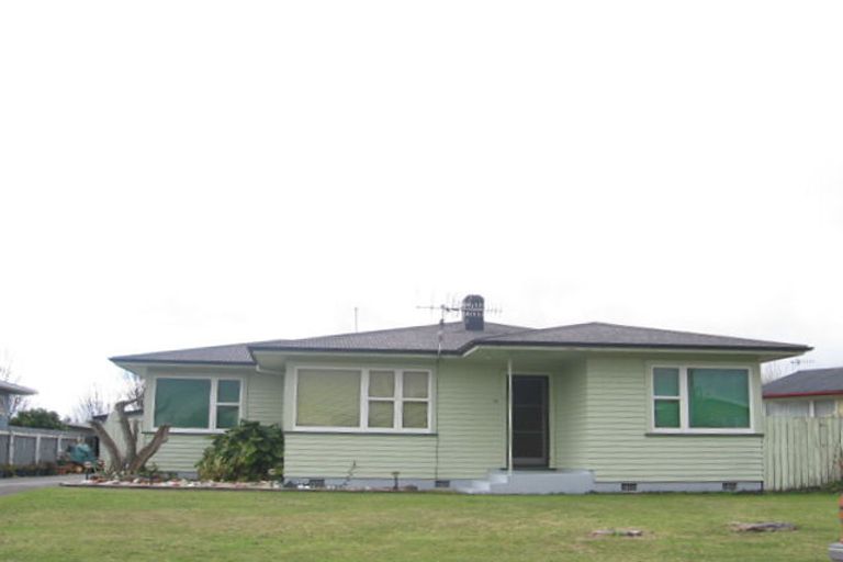 Photo of property in 28 Deal Crescent, Flaxmere, Hastings, 4120