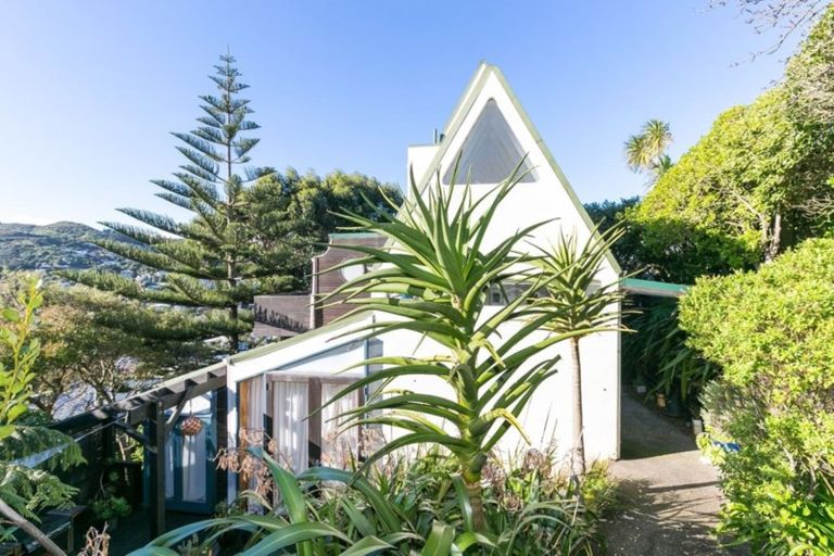 Photo of property in 57 Rhine Street, Island Bay, Wellington, 6023