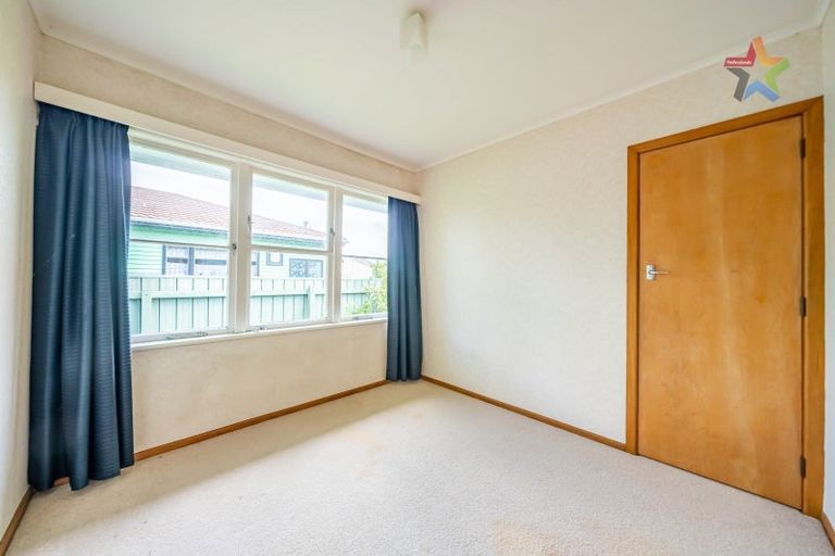 Photo of property in 33a Bauchop Road, Waterloo, Lower Hutt, 5011