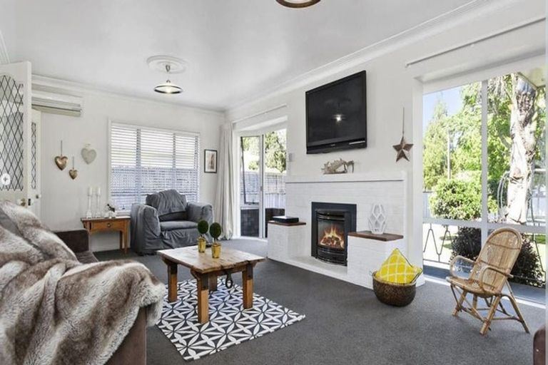 Photo of property in 162 Victoria Street, Cambridge, 3434