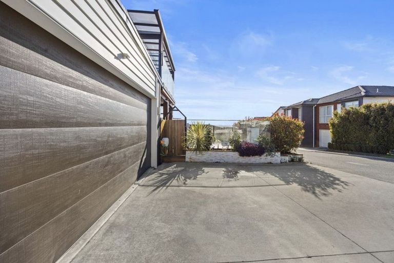 Photo of property in 16 Lime Hill Rise, Flat Bush, Auckland, 2019